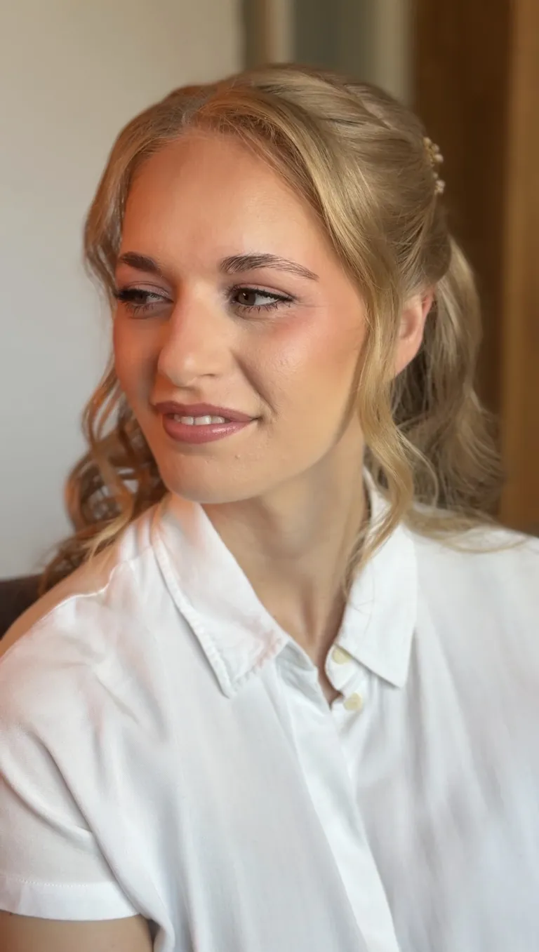 Elena Kokologiannis Make-Up & Hair