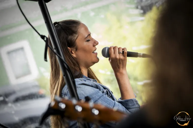 Riff & Voice