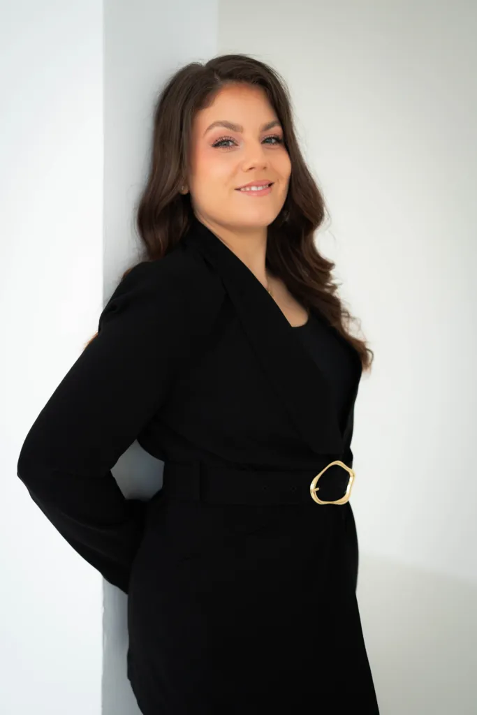 Elena Kokologiannis Make-Up & Hair